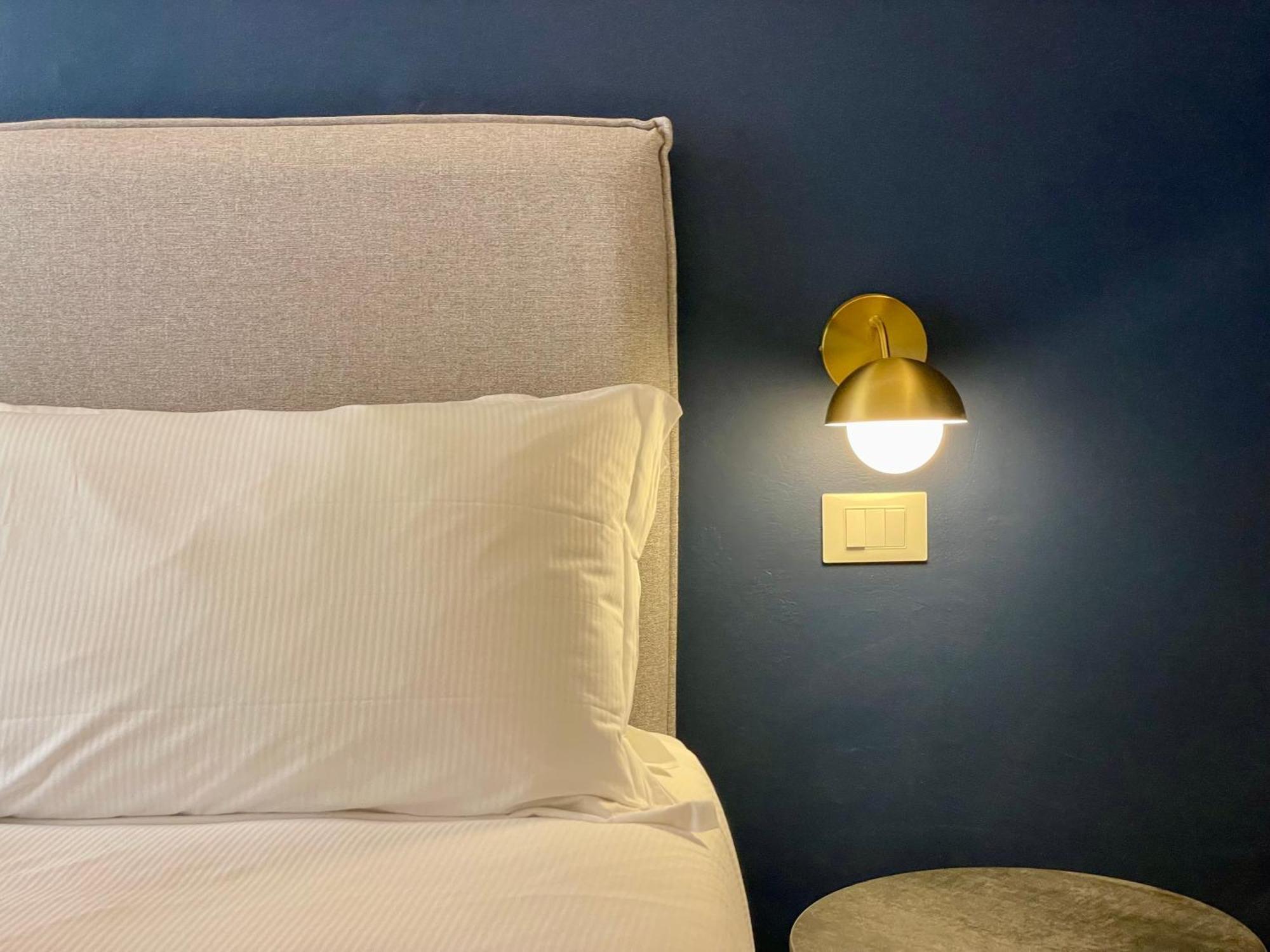 Relstay - Assarotti Suites Genoa Bagian luar foto