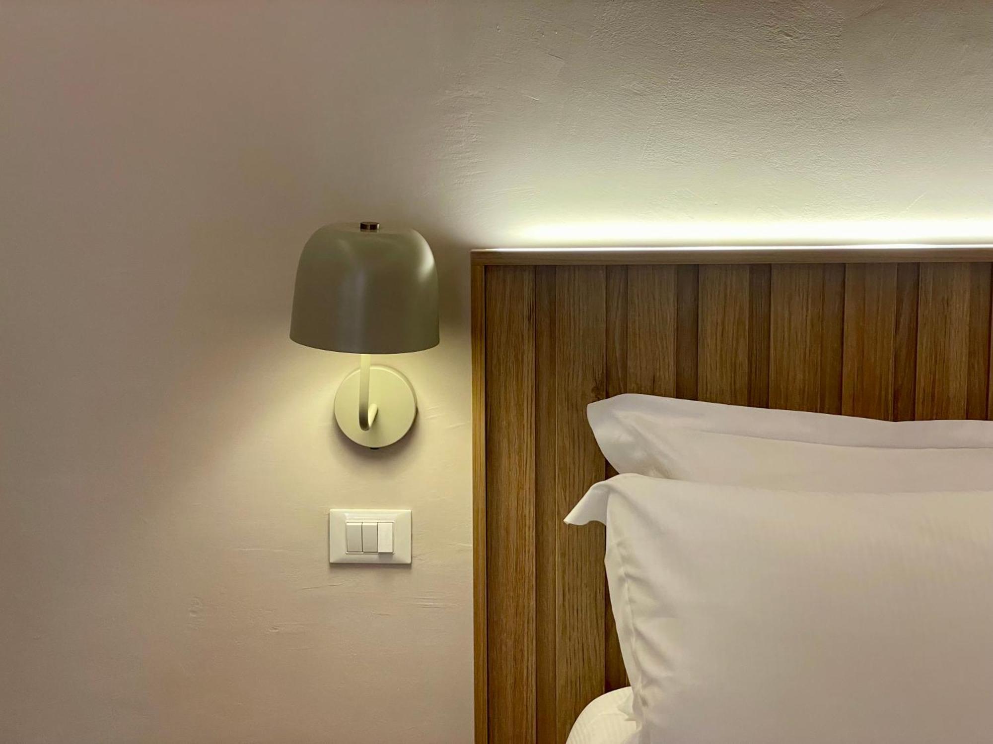 Relstay - Assarotti Suites Genoa Bagian luar foto