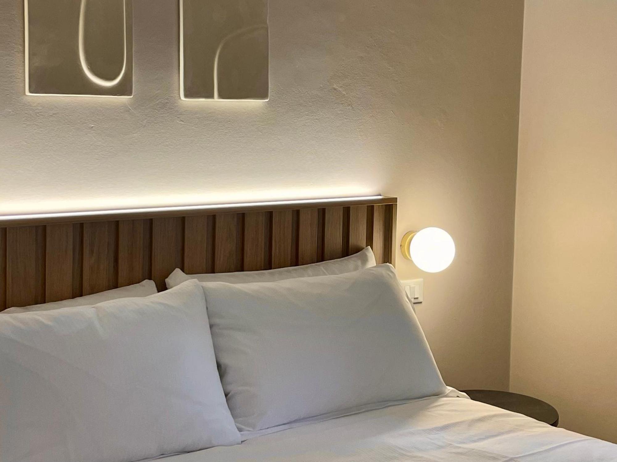 Relstay - Assarotti Suites Genoa Bagian luar foto
