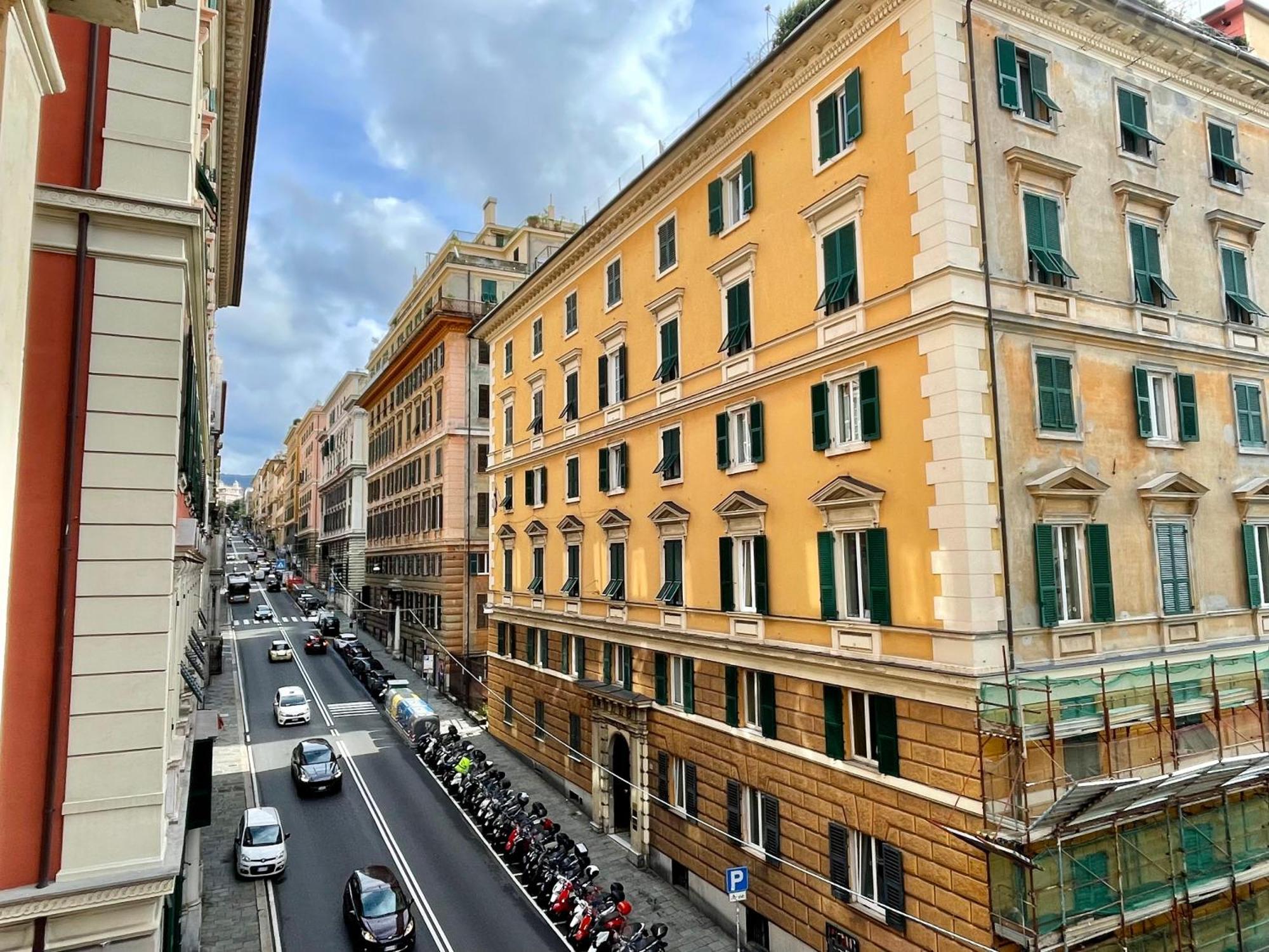 Relstay - Assarotti Suites Genoa Bagian luar foto