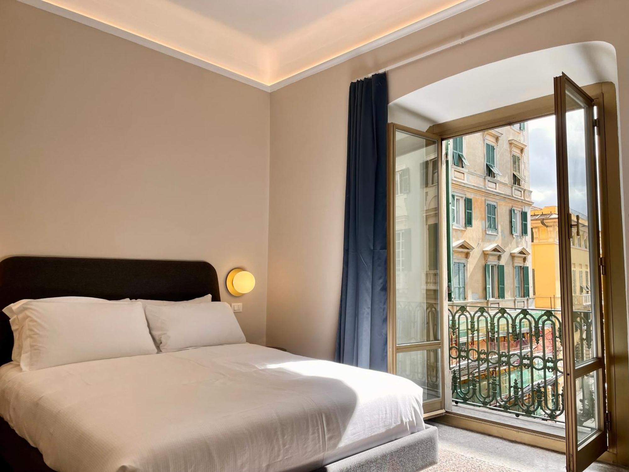 Relstay - Assarotti Suites Genoa Bagian luar foto