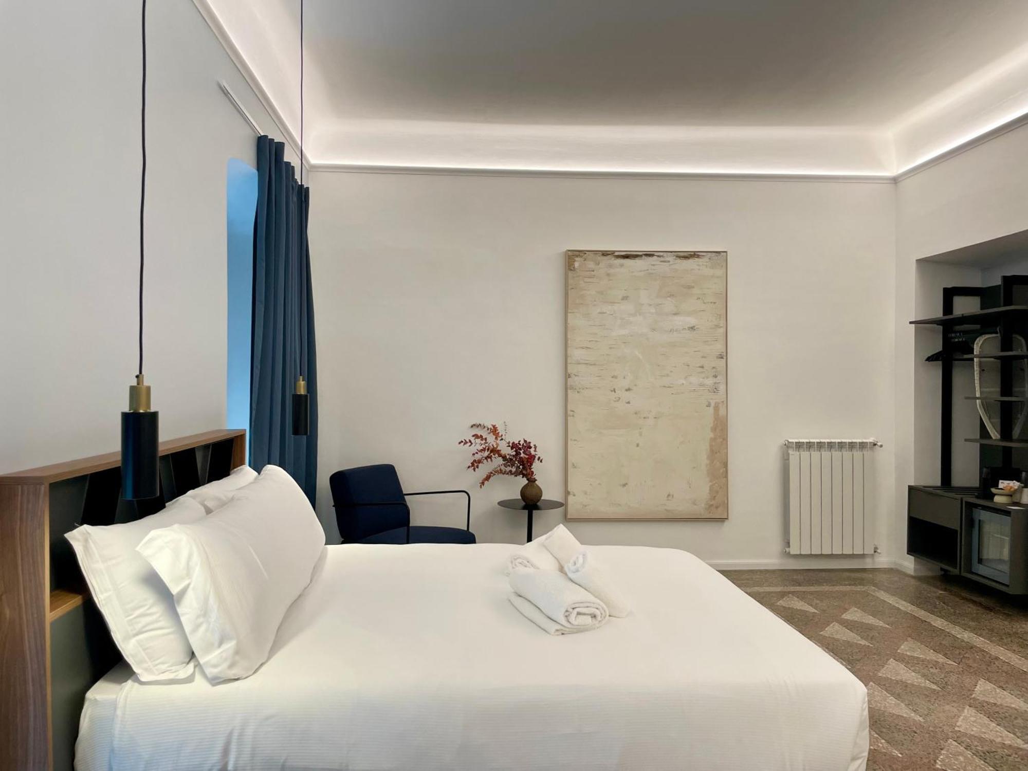 Relstay - Assarotti Suites Genoa Bagian luar foto