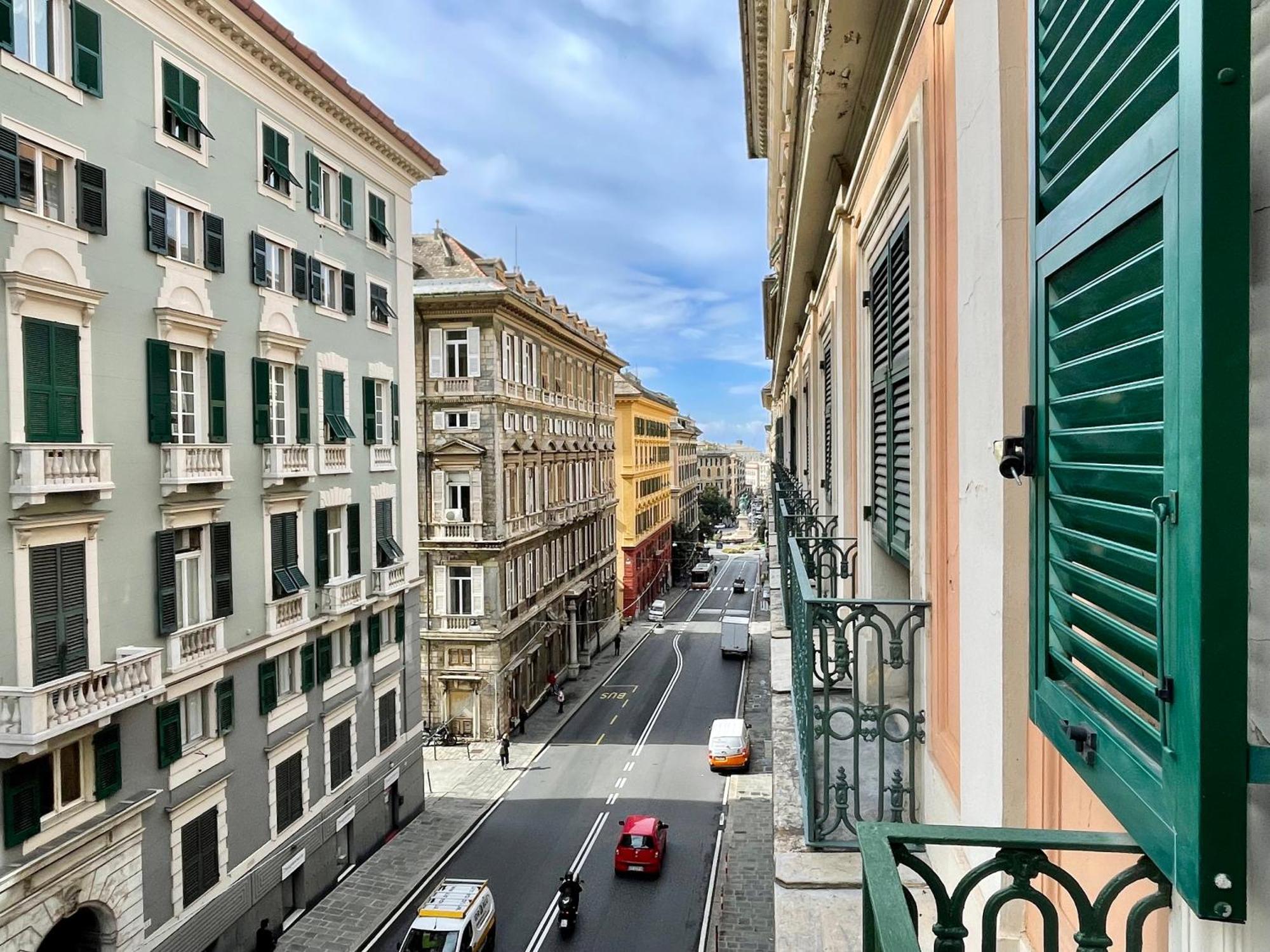 Relstay - Assarotti Suites Genoa Bagian luar foto
